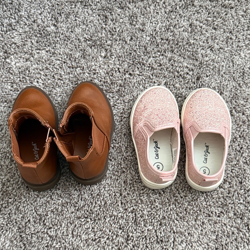 NEW toddler shoes